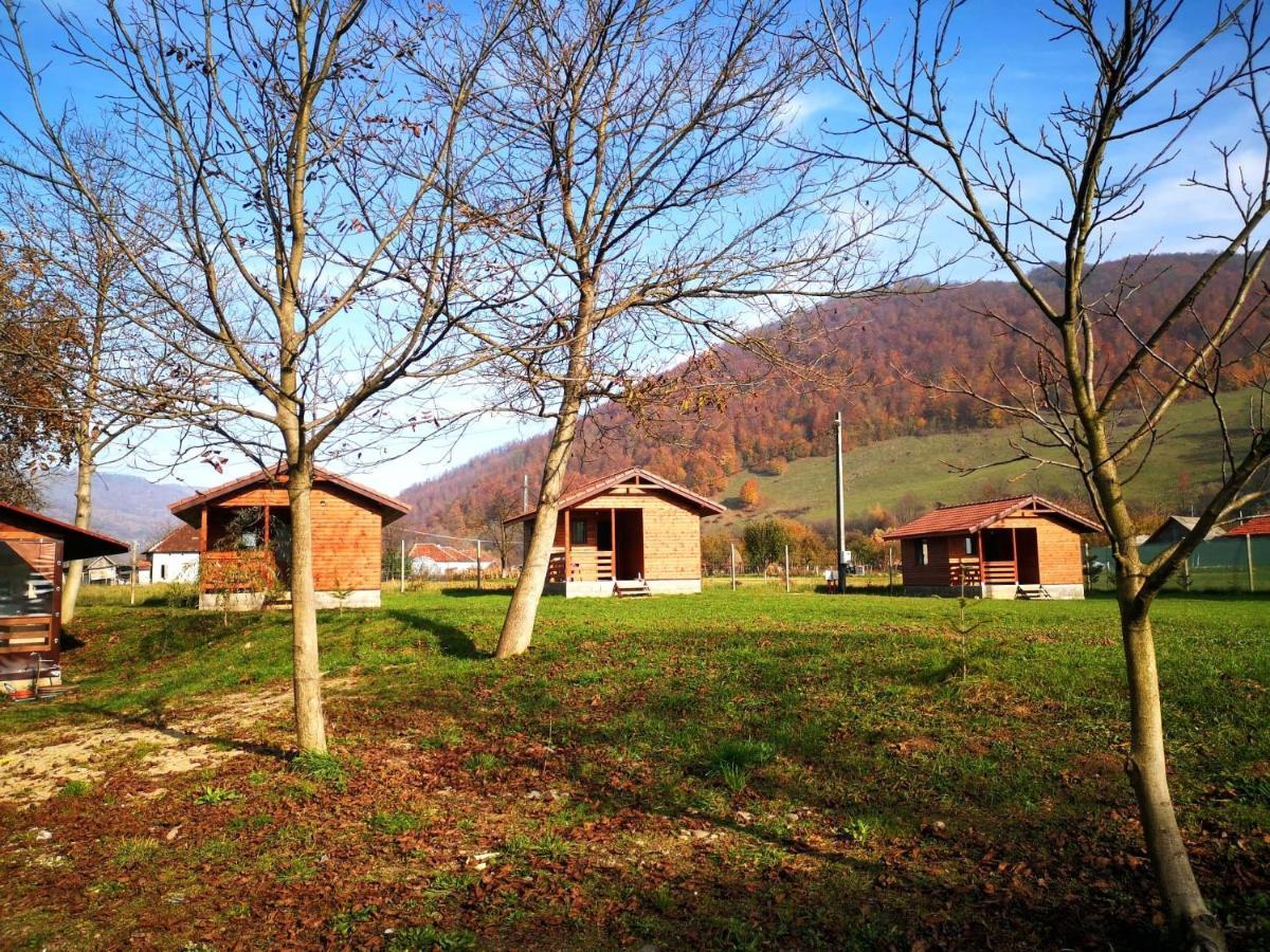 Casute Zavoi Bulz Villa Luaran gambar