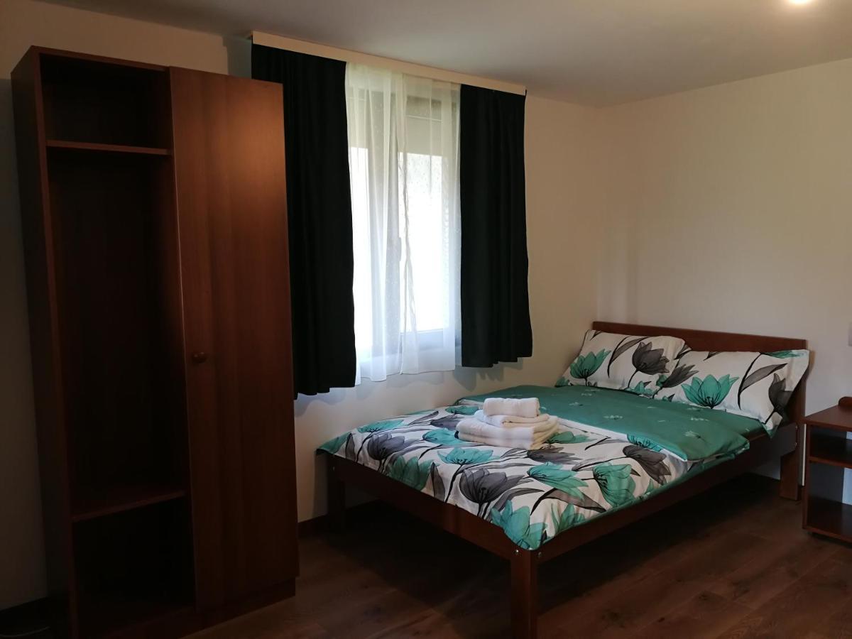 Casute Zavoi Bulz Villa Luaran gambar