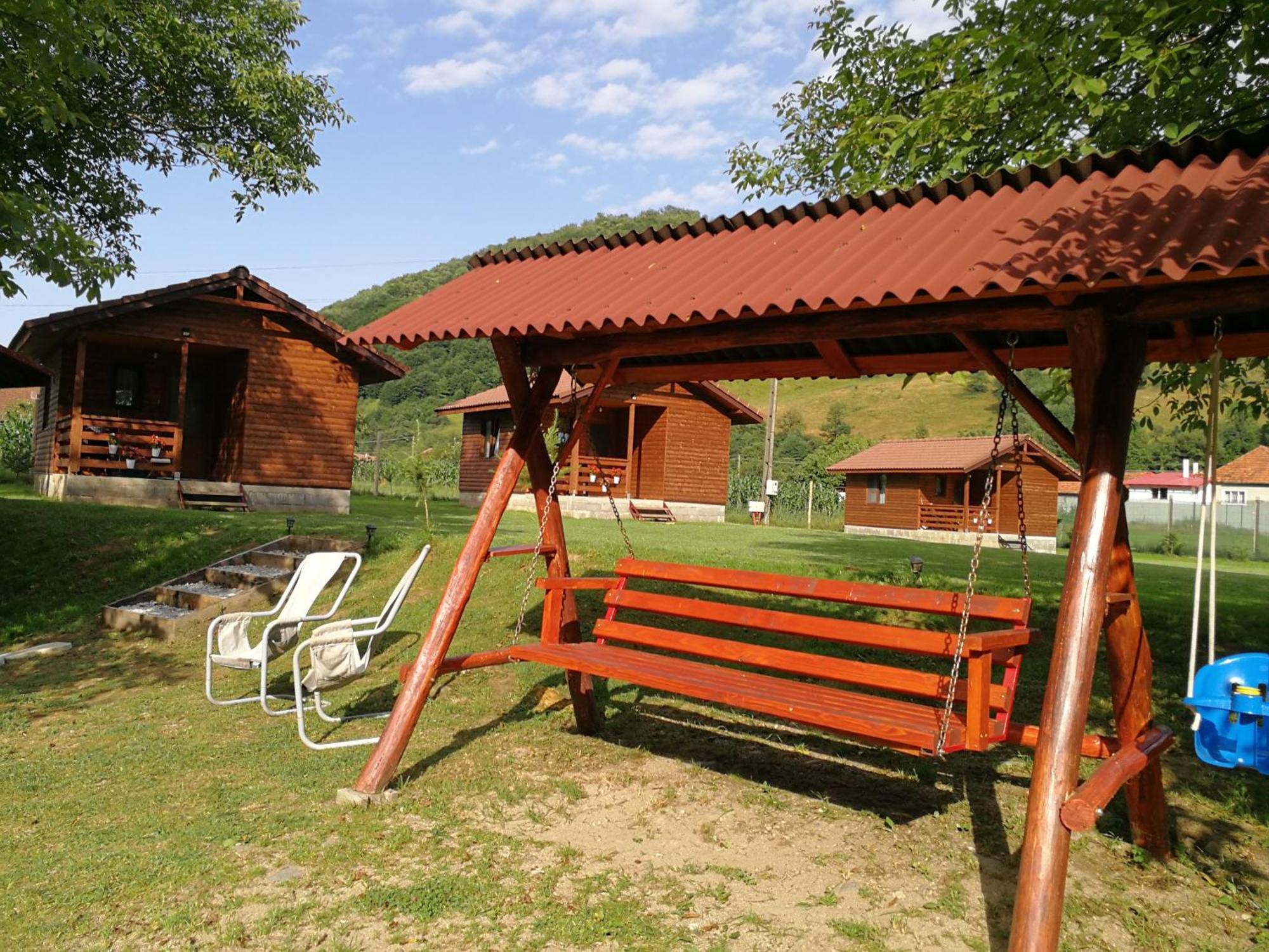 Casute Zavoi Bulz Villa Luaran gambar