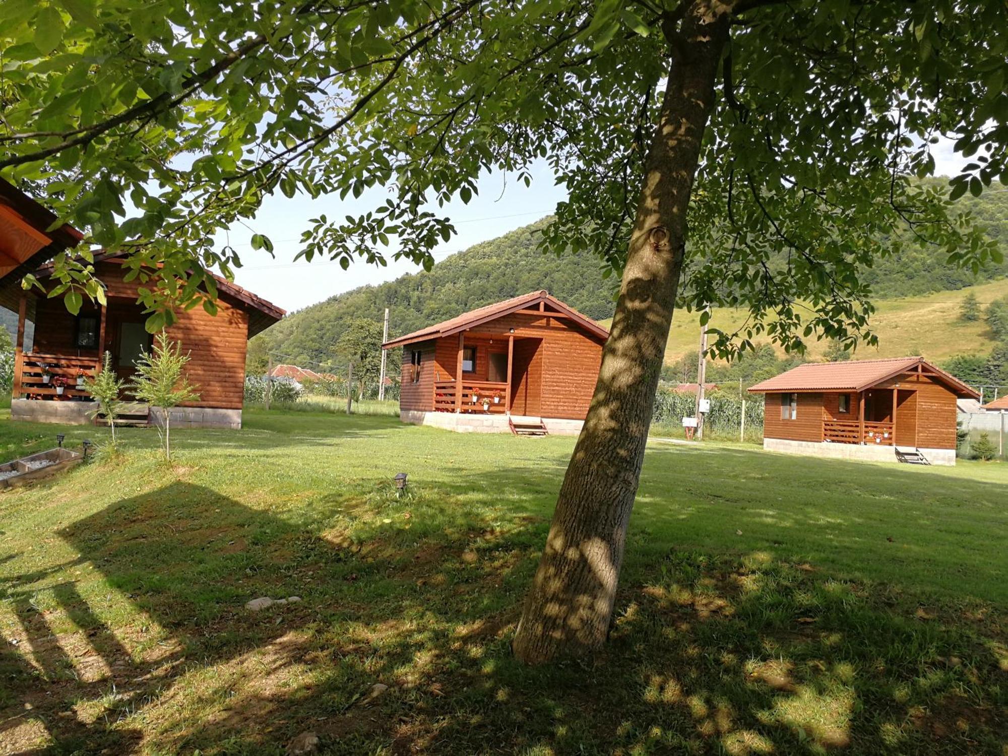 Casute Zavoi Bulz Villa Luaran gambar