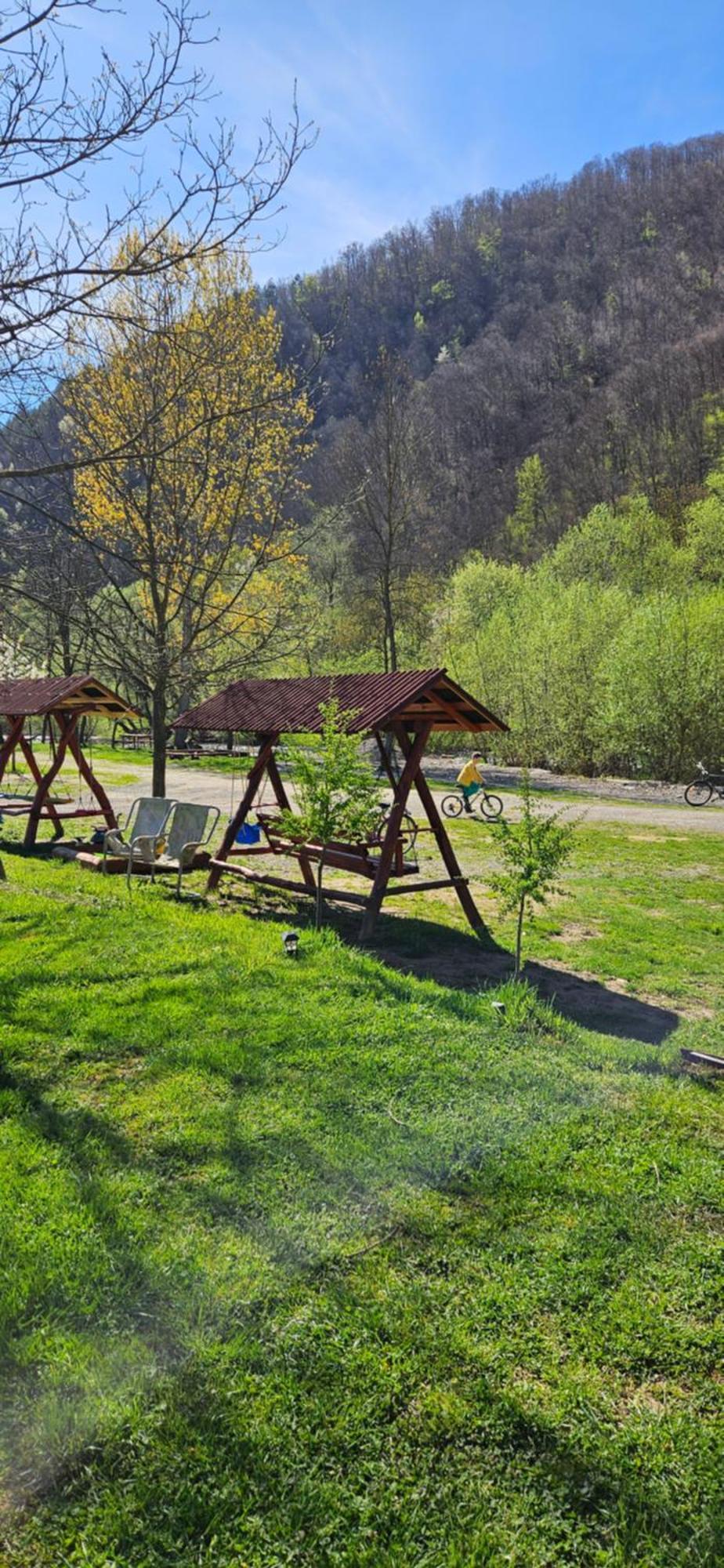Casute Zavoi Bulz Villa Luaran gambar